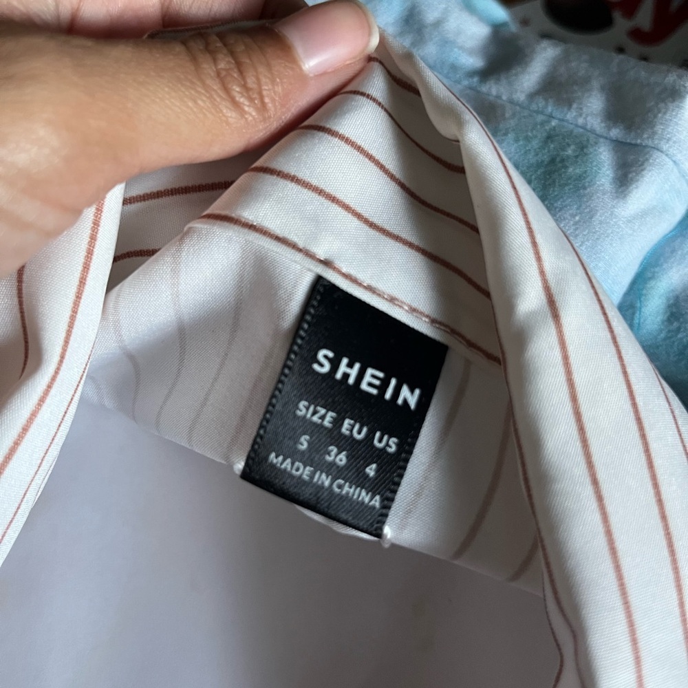 SHEIN cropped Striped White and brown Blouse with Tie Neck - Picture 6 of 6
